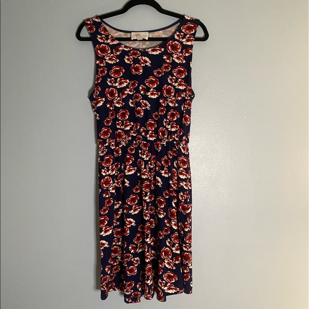 French Grey Evalynn Brushed Knit Dress, Navy with Floral Pattern Size Medium